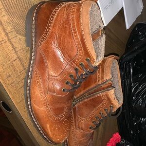 Low zip boot